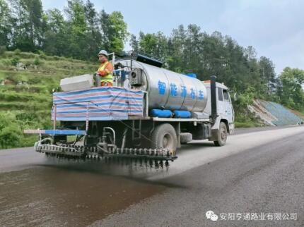 祝賀我司仁遵高速路面透層試驗(yàn)段成功 祝賀我司仁遵高速路面透層試驗(yàn)段成功